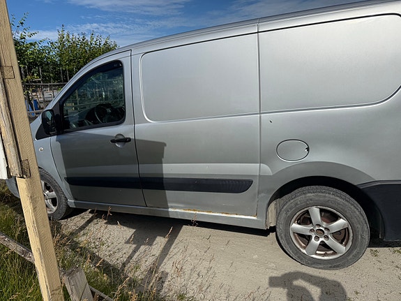 Peugeot Expert 2 of 5