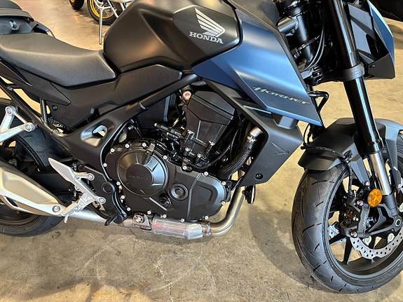 Honda CB750 Hornet 8 of 13