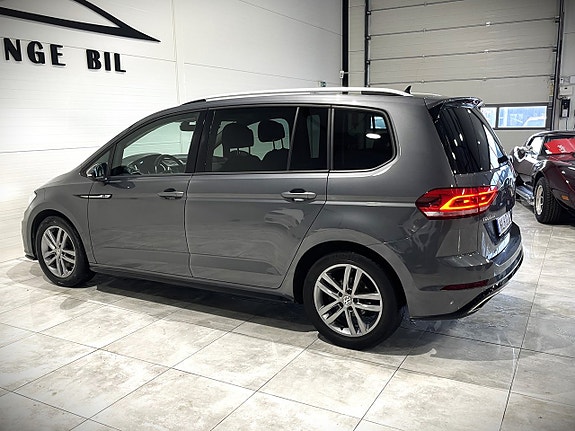 Volkswagen Touran 6 of 25