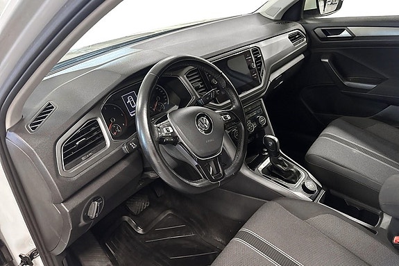 Volkswagen T-Roc 5 of 5