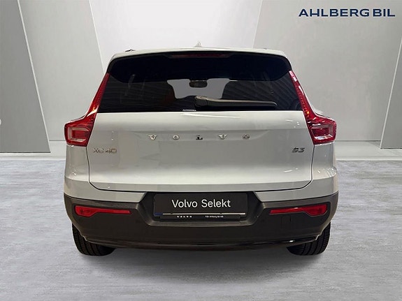 Volvo XC40 9 of 10
