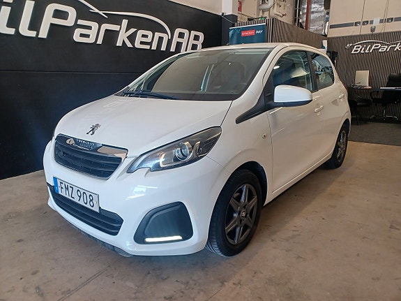 Peugeot 108 2 of 5