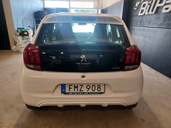 Peugeot 108 6 of 16