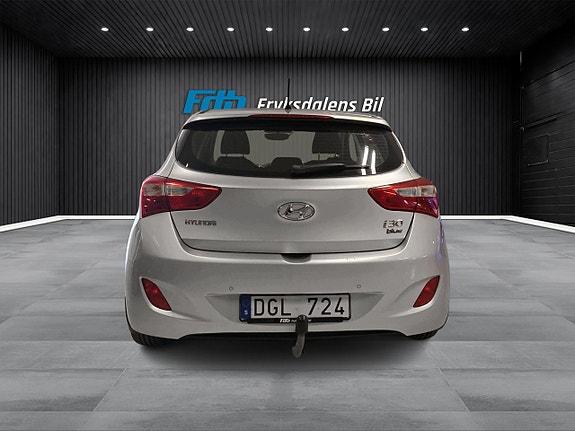 Hyundai i30 4 of 5