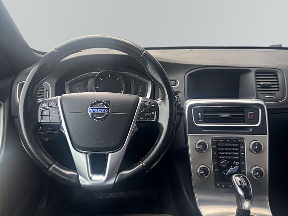 Volvo V60 12 of 13