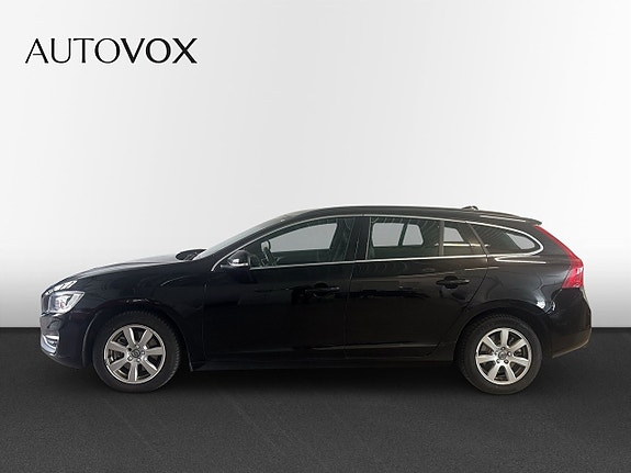 Volvo V60 2 of 5