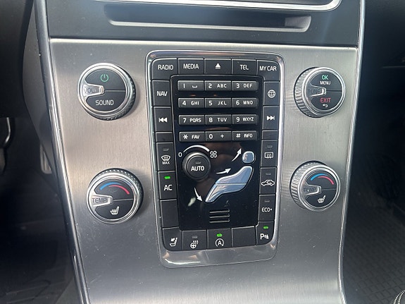 Volvo V60 13 of 13