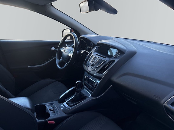 Ford Focus 10 of 12