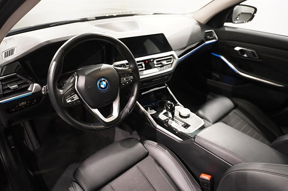 BMW 330e 2 of 5
