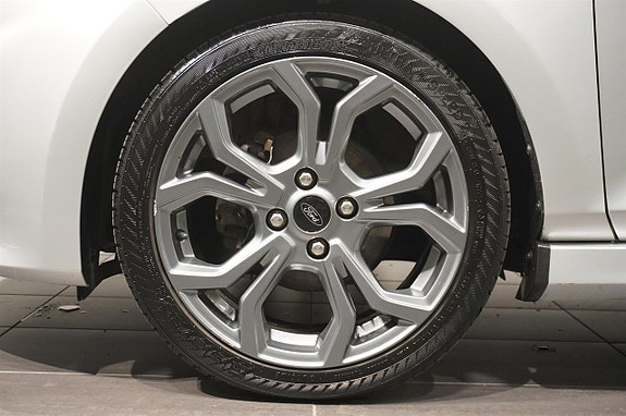 Ford Fiesta 7 of 13