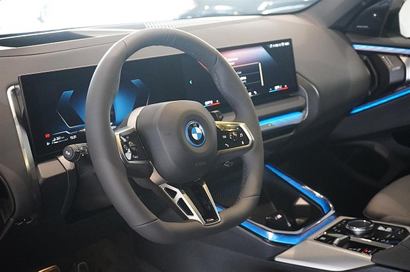 BMW X3 2 of 17
