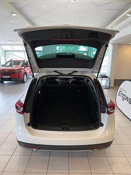Opel Insignia Country Tourer 7 of 18