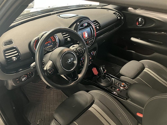 MINI Cooper 7 of 13