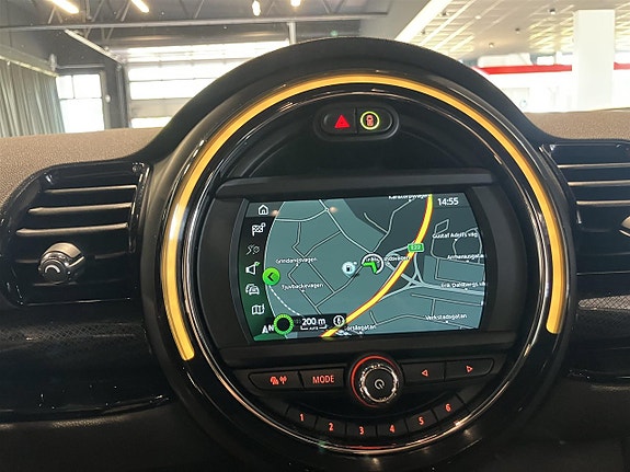 MINI Cooper 11 of 13