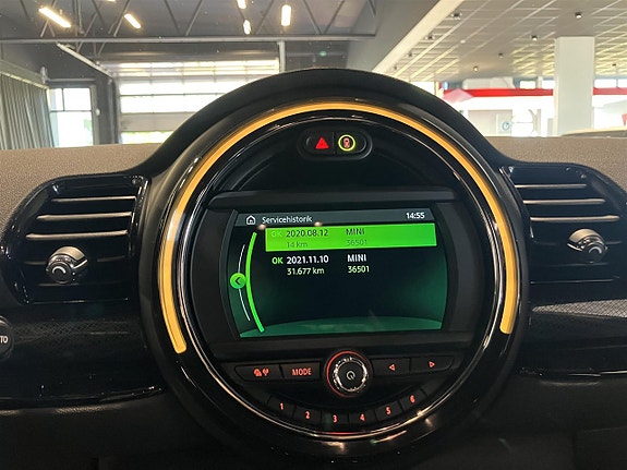 MINI Cooper 10 of 13