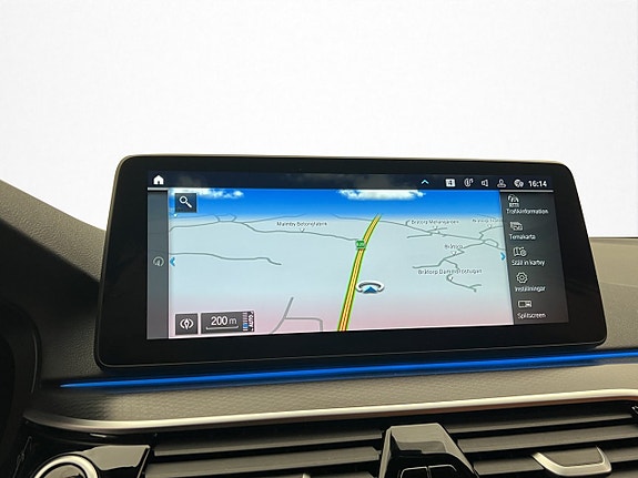 BMW 530e 15 of 30