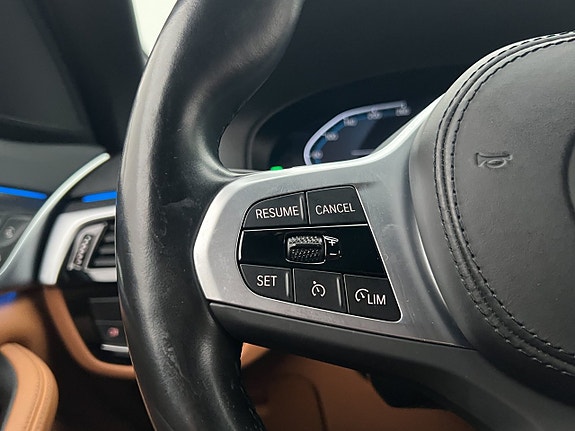 BMW 530e 19 of 30