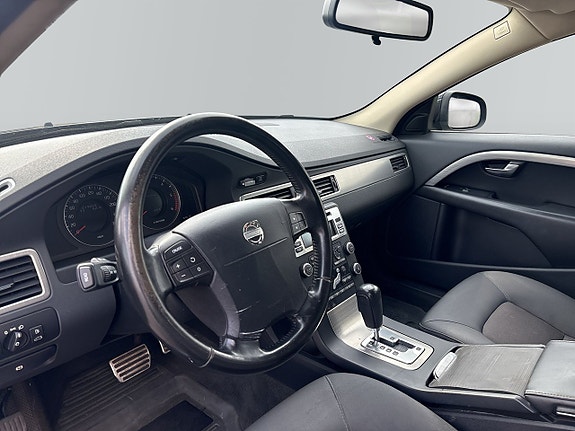 Volvo S80 7 of 12