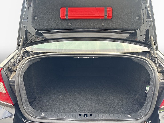 Volvo S80 11 of 12