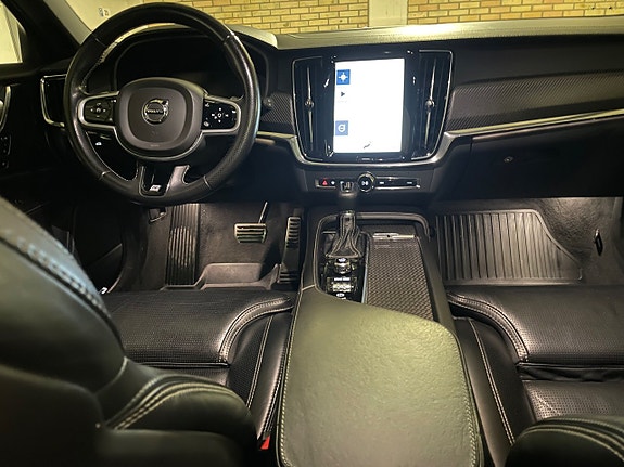 Volvo V90 13 of 27