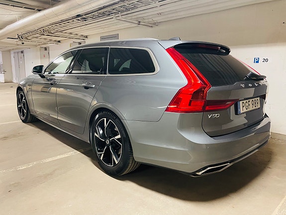 Volvo V90 3 of 27