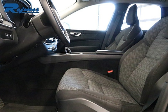 Volvo XC60 5 of 5