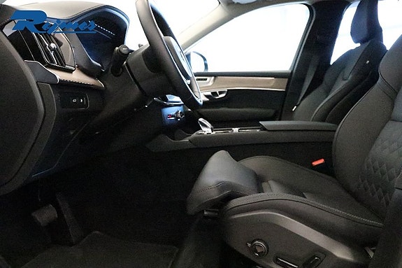 Volvo XC90 6 of 22