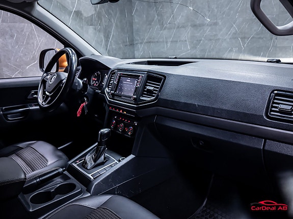 Volkswagen Amarok 14 of 26