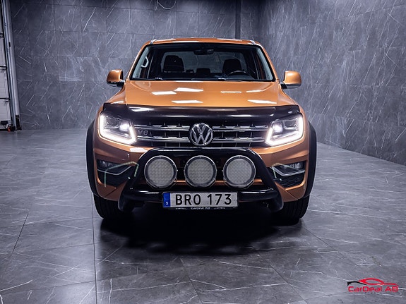 Volkswagen Amarok 2 of 5