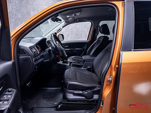 Volkswagen Amarok 10 of 26
