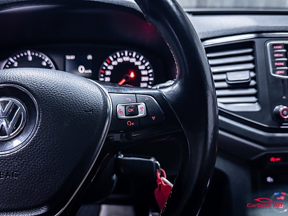 Volkswagen Amarok 20 of 26