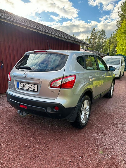 Nissan Qashqai 3 of 5