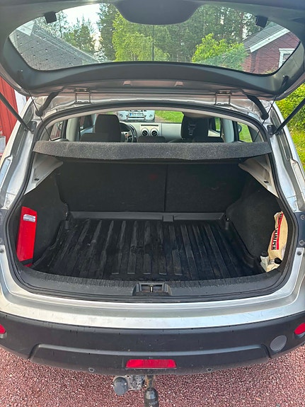 Nissan Qashqai 4 of 5