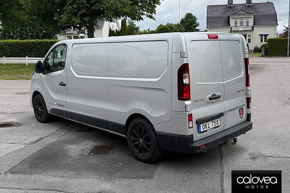 Renault Trafic 5 of 5