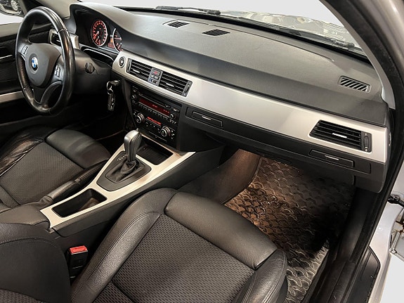 BMW 320d 19 of 20