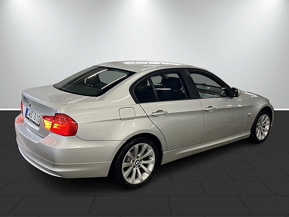 BMW 320d 5 of 5