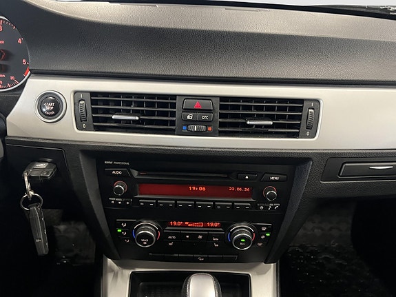 BMW 320d 16 of 20