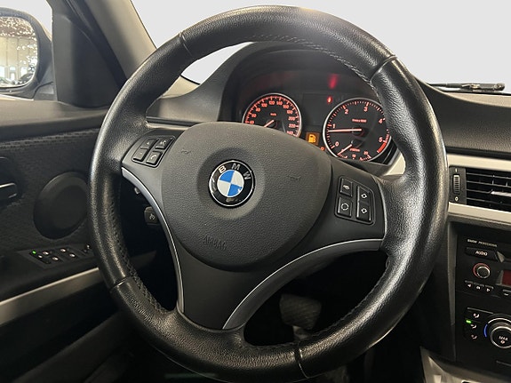 BMW 320d 14 of 20