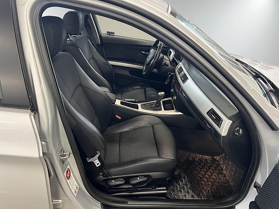 BMW 320d 18 of 20
