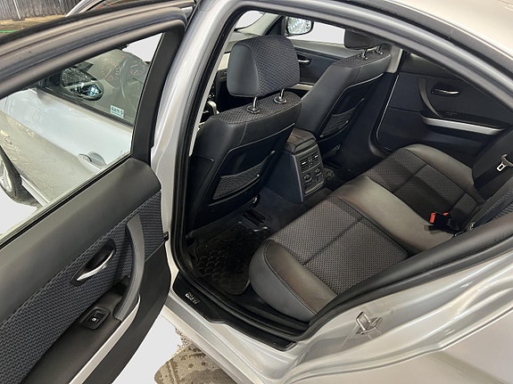 BMW 320d 11 of 20