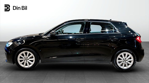 Audi A1 2 of 5