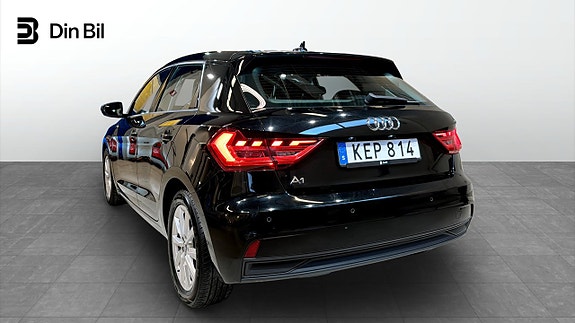 Audi A1 3 of 5