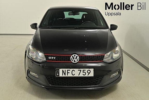 Volkswagen Polo 2 of 5