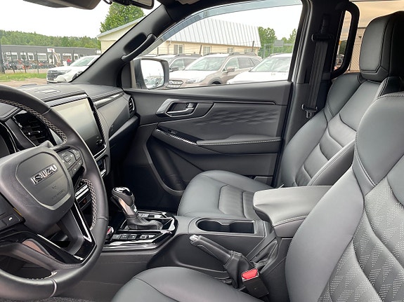 Isuzu D-max 11 of 11