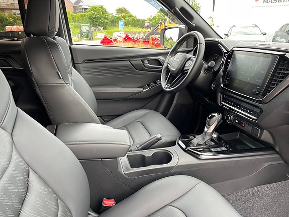 Isuzu D-max 8 of 11