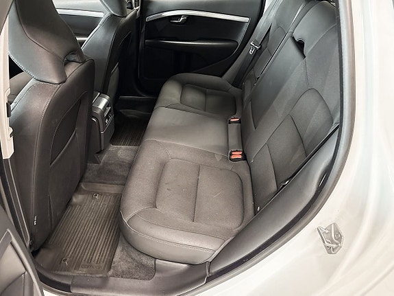 Volvo V70 8 of 11