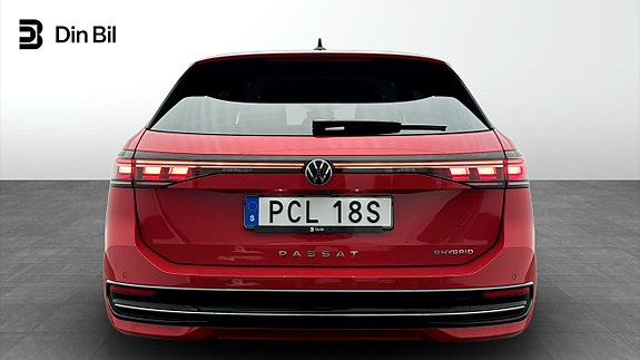 Volkswagen Passat 5 of 5