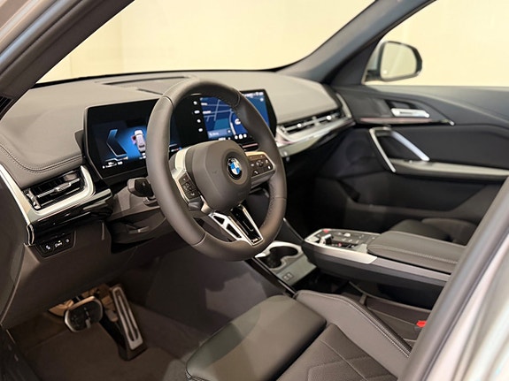 BMW X1 4 of 13