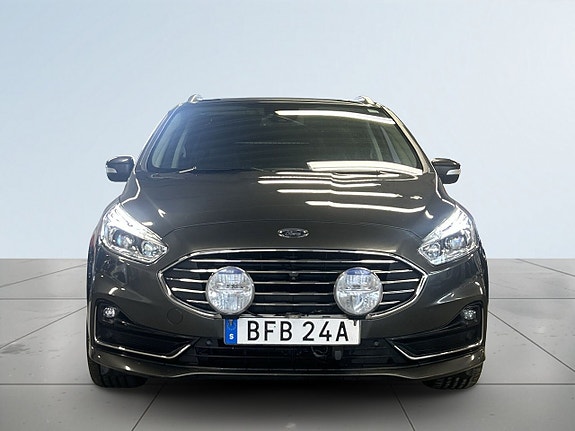 Ford Galaxy 2 of 5