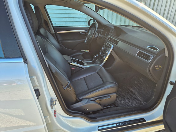 Volvo V70 5 of 5